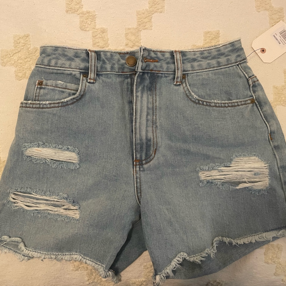 Billabong shorts